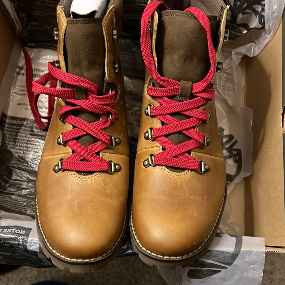 NWT Timberland Ellendale Mid Hiker Boots - Picture 3 of 5